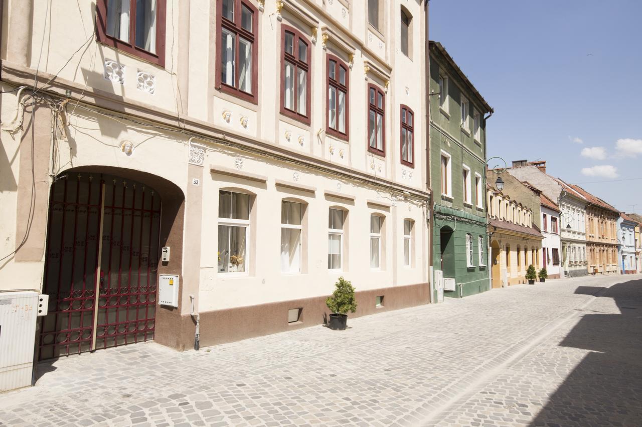 Sunny Old Town Apartment Brasov Bagian luar foto