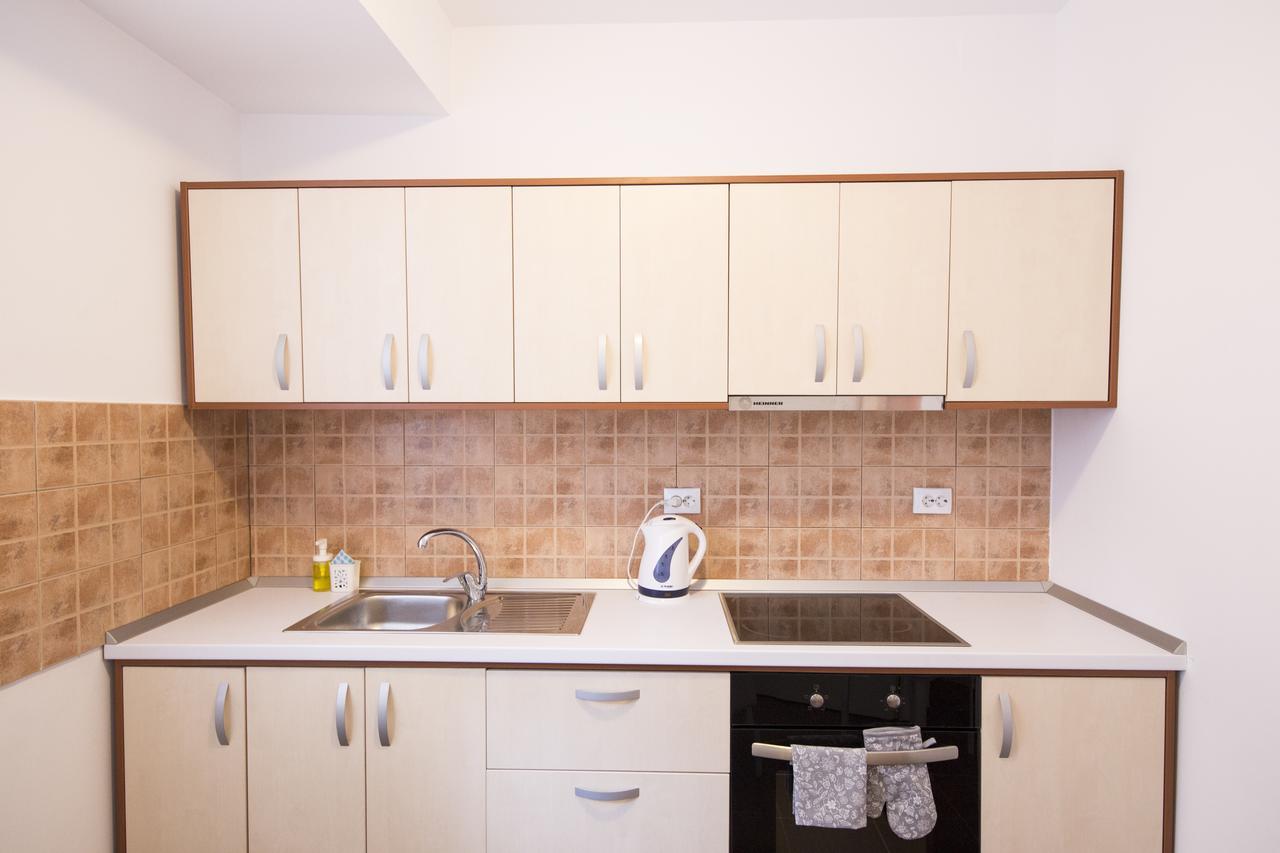 Sunny Old Town Apartment Brasov Bagian luar foto